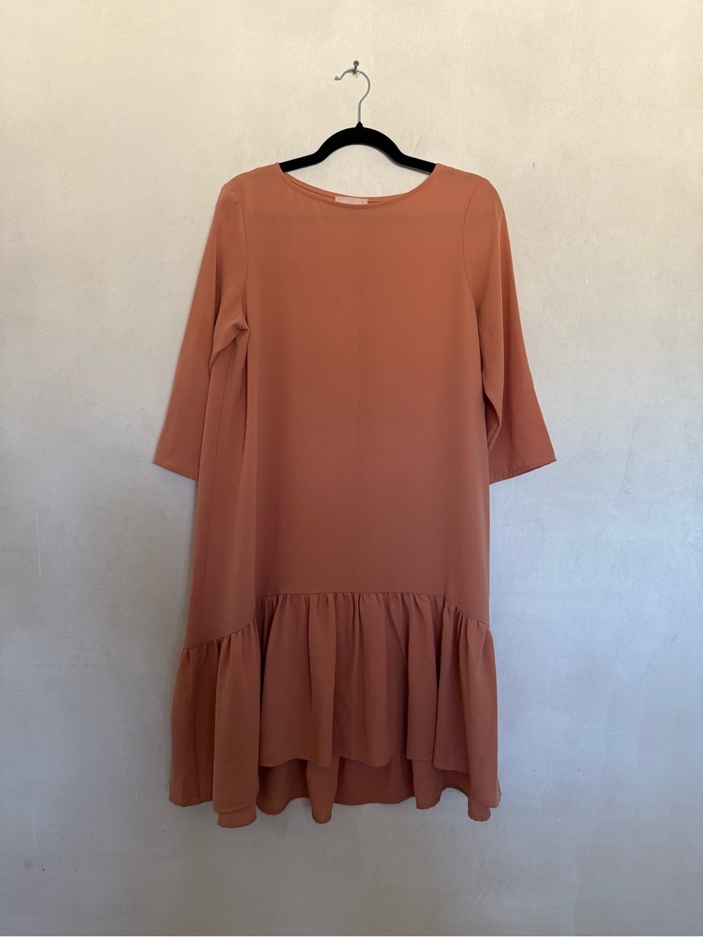 Relaxed Ruffle-Hem Dress in Muted Terracotta